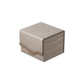 Gatherers' Tavern : Domaru Deck Box Armory Horizon 100+ Alabaster